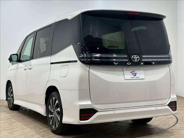 トヨタ&nbsp;ヴォクシーの画像17