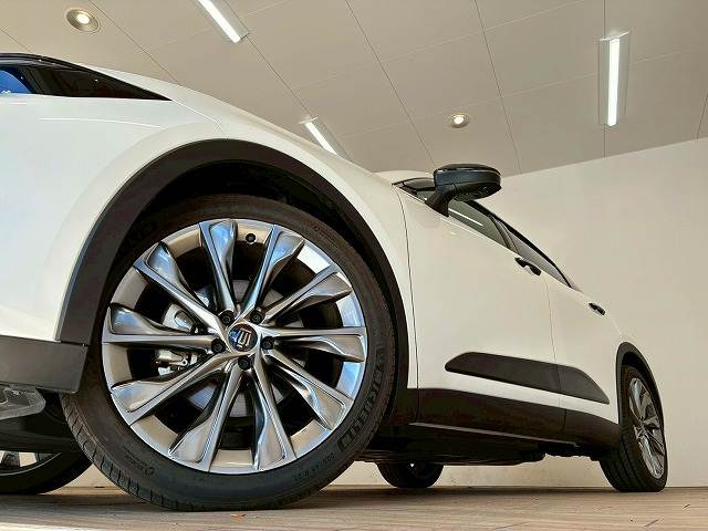 トヨタ クラウンクロスオーバーの画像18