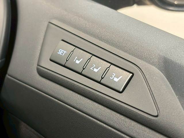 トヨタ&nbsp;ヴェルファイアの画像8