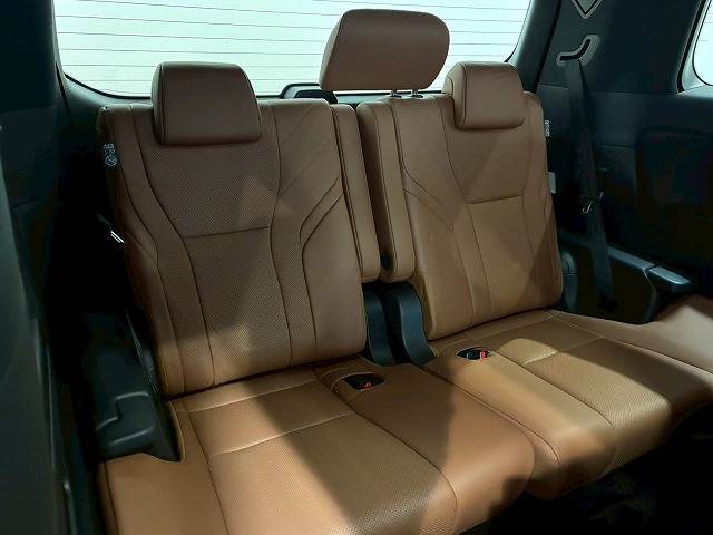 トヨタ ヴェルファイアハイブリッドの画像11