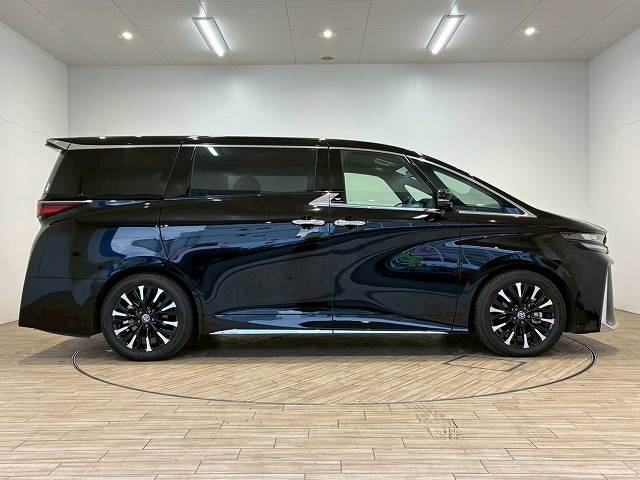 トヨタ ヴェルファイアハイブリッドの画像14