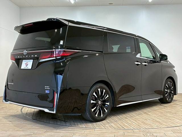 トヨタ ヴェルファイアハイブリッドの画像16