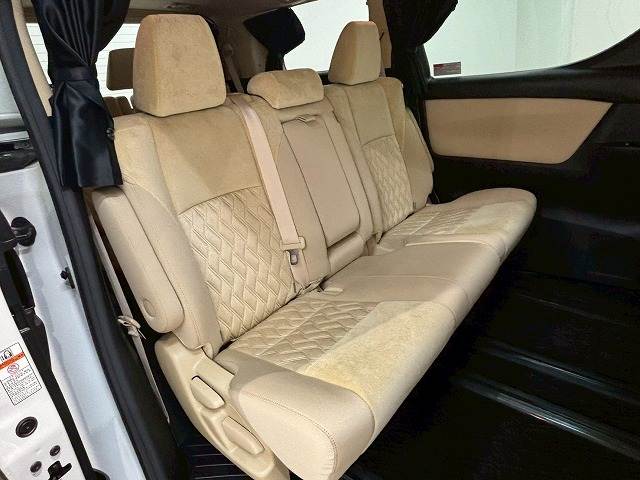 トヨタ&nbsp;アルファードハイブリッドの画像10