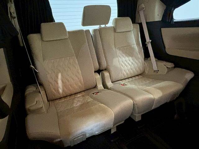 トヨタ&nbsp;アルファードハイブリッドの画像11