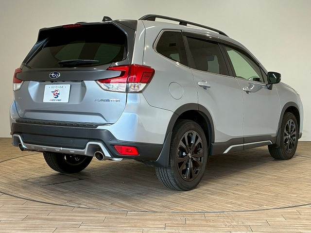 スバル フォレスターの画像16
