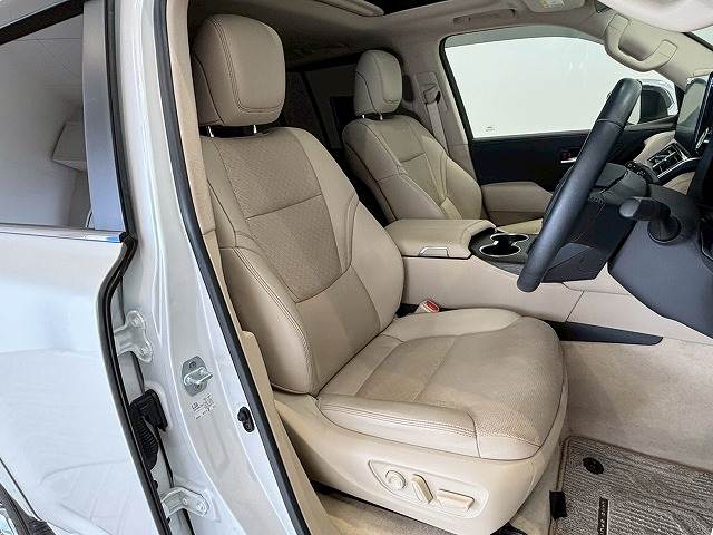 トヨタ&nbsp;ランドクルーザー300系の画像9