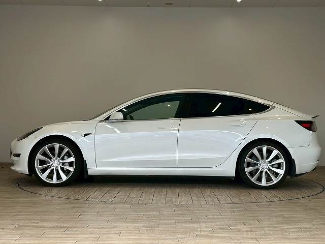 テスラ&nbsp;Model 3の画像15