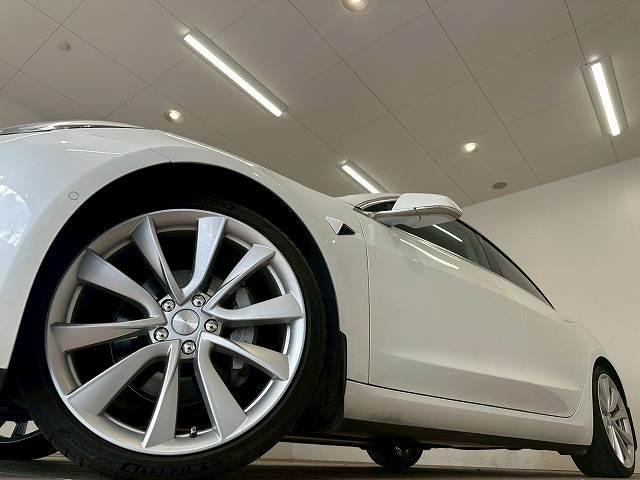 テスラ&nbsp;Model 3の画像18