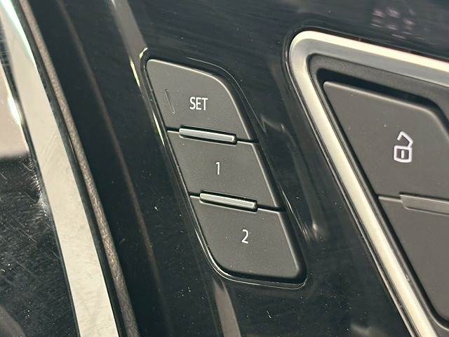 Q4 Sportback e-tron40 advanced 内装他