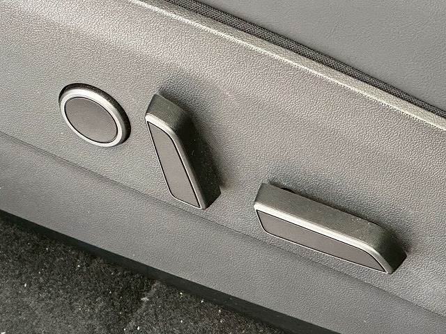 テスラ&nbsp;Model Yの画像8