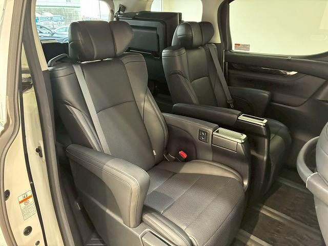 トヨタ&nbsp;アルファードの画像10