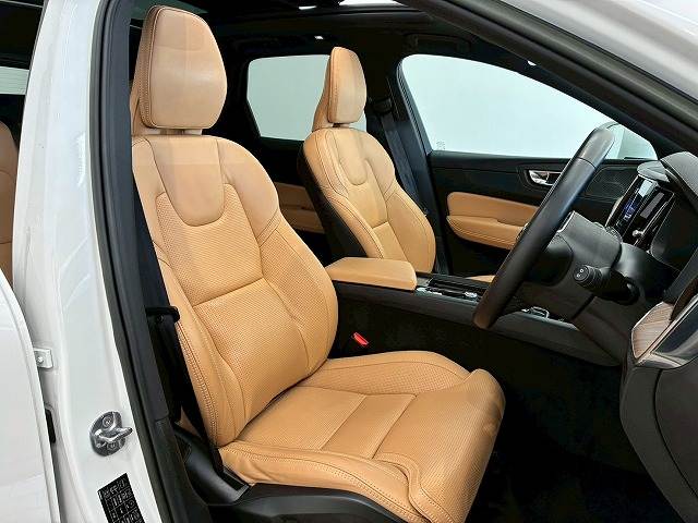 ボルボ XC60の画像9