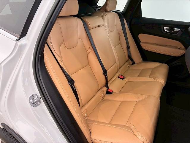 ボルボ XC60の画像10