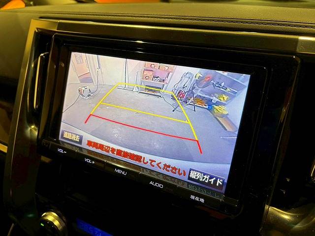 トヨタ アルファードハイブリッドの画像4