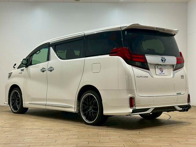 トヨタ アルファードハイブリッドの画像17