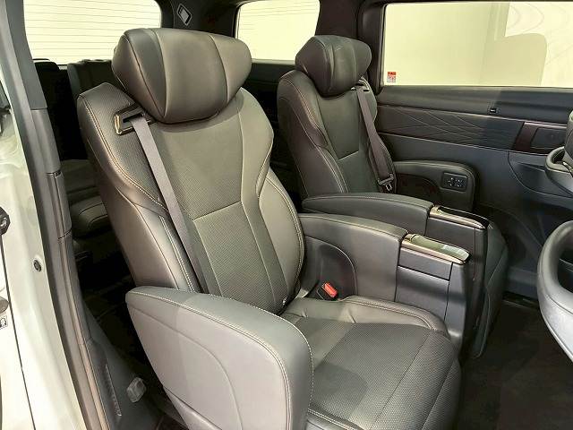 トヨタ&nbsp;アルファードの画像10