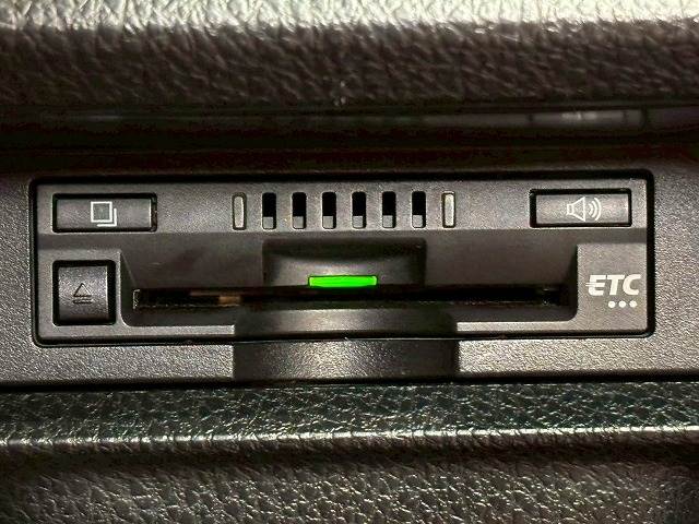 トヨタ&nbsp;ヴォクシーの画像8