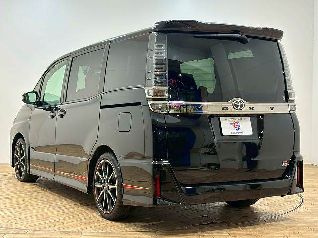 トヨタ&nbsp;ヴォクシーの画像17