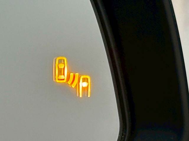 トヨタ&nbsp;ヴォクシーハイブリッドの画像5