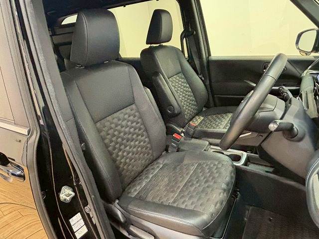 トヨタ&nbsp;ヴォクシーハイブリッドの画像9