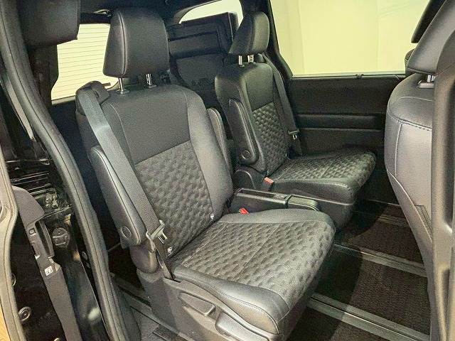 トヨタ&nbsp;ヴォクシーハイブリッドの画像10