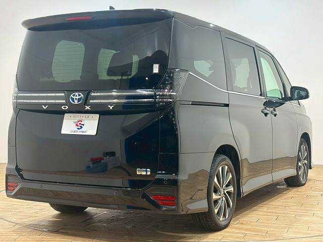 トヨタ&nbsp;ヴォクシーハイブリッドの画像16