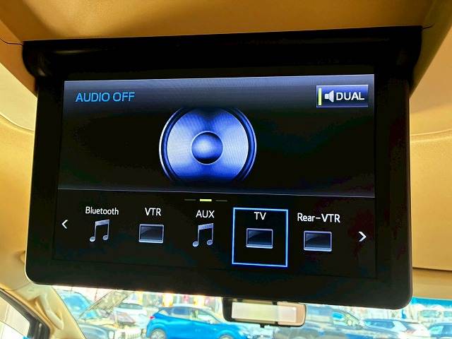 トヨタ&nbsp;アルファードハイブリッドの画像5