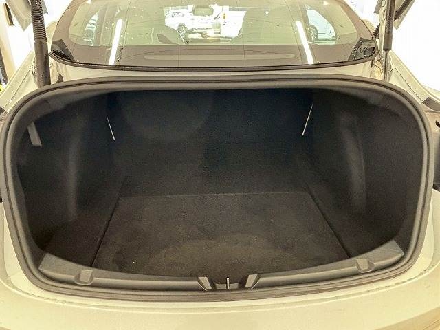 テスラ&nbsp;Model 3の画像11