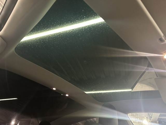 Model 3スタンダードレンジプラス 内装他