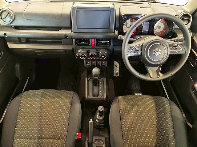 ジムニーノマドFC 内装他