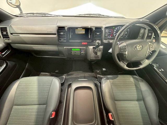 トヨタ&nbsp;ハイエースバンロングボディの画像4