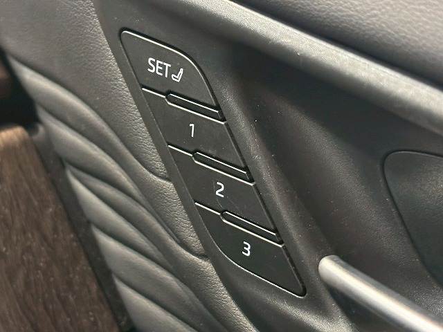 トヨタ アルファードの画像8