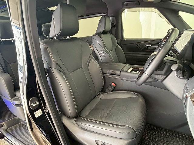 トヨタ アルファードの画像9