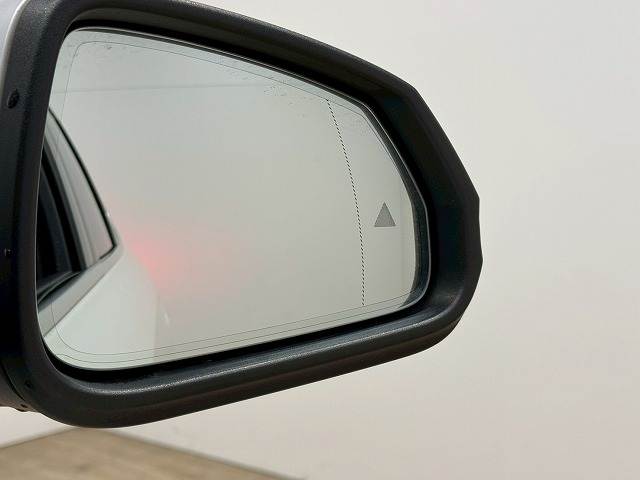 X1□xDrive 20i xLine 内装他