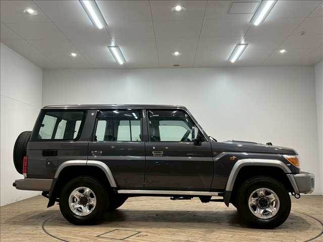 トヨタ ランドクルーザー70系の画像14