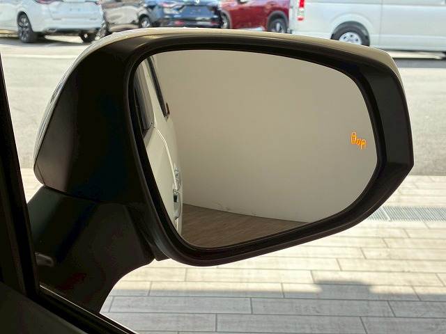 トヨタ アルファードの画像7