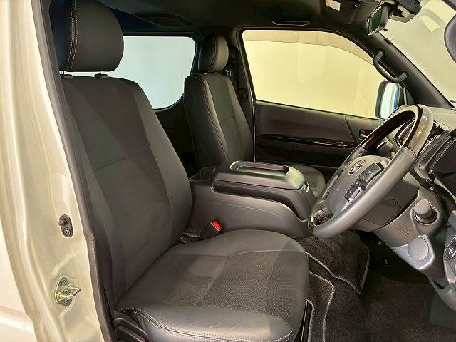 トヨタ&nbsp;ハイエースバンロングボディの画像9