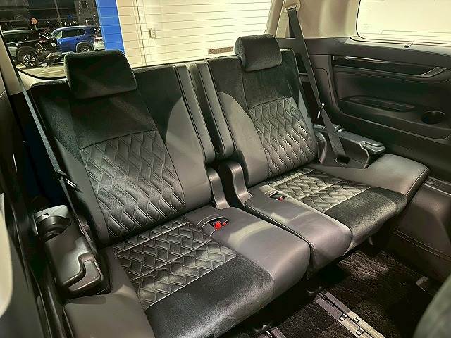 トヨタ&nbsp;ヴェルファイアの画像11