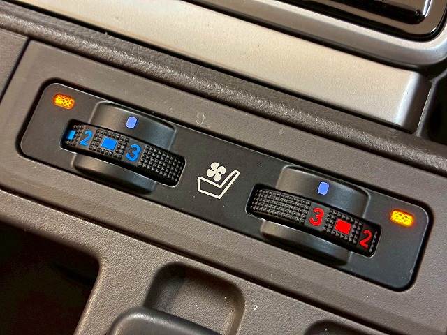 トヨタ&nbsp;ランドクルーザープラドの画像6