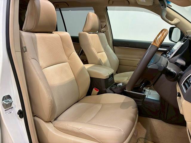 トヨタ&nbsp;ランドクルーザープラドの画像9