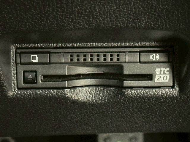 トヨタ&nbsp;プリウスPHVの画像7