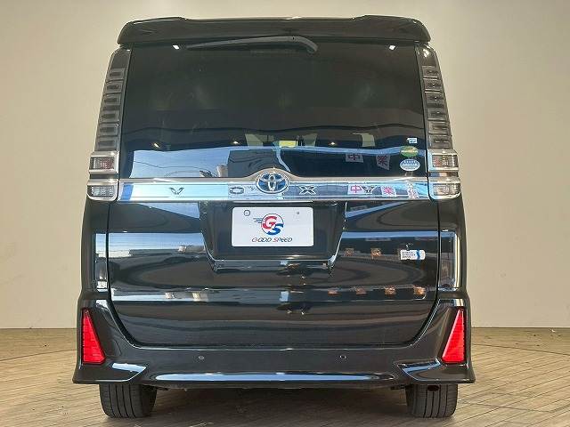 トヨタ&nbsp;ヴォクシーハイブリッドの画像13