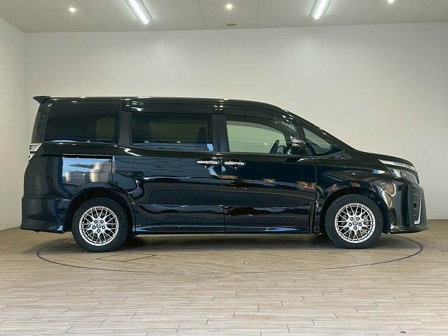 トヨタ&nbsp;ヴォクシーハイブリッドの画像14