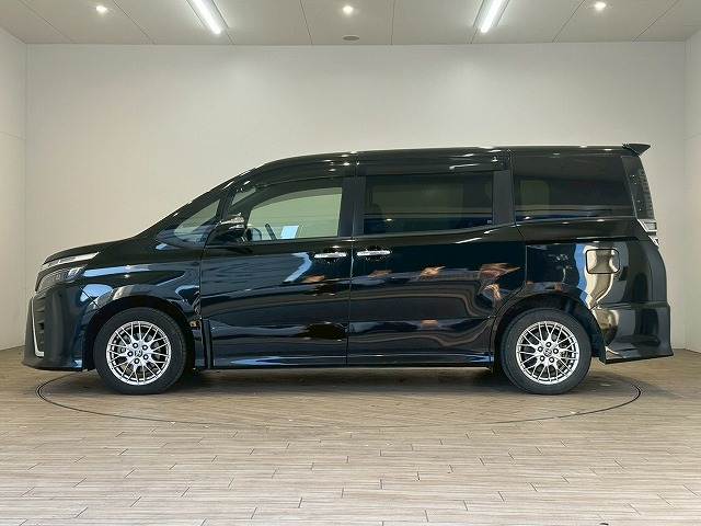 トヨタ&nbsp;ヴォクシーハイブリッドの画像15