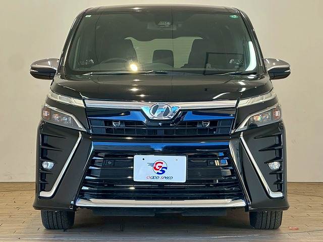 トヨタ&nbsp;ヴォクシーの画像12