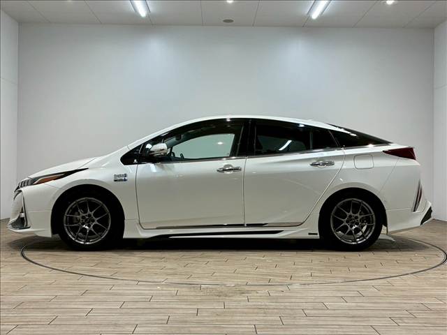 トヨタ&nbsp;プリウスPHVの画像15