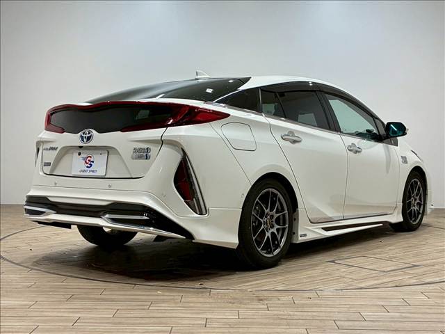 トヨタ&nbsp;プリウスPHVの画像16