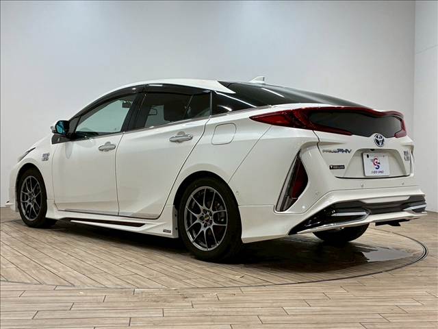 トヨタ&nbsp;プリウスPHVの画像17