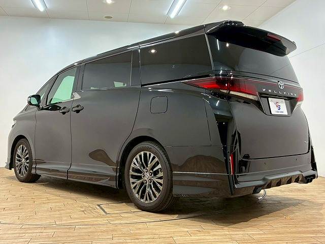 トヨタ ヴェルファイアハイブリッドの画像17