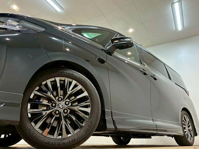 トヨタ ヴェルファイアハイブリッドの画像18